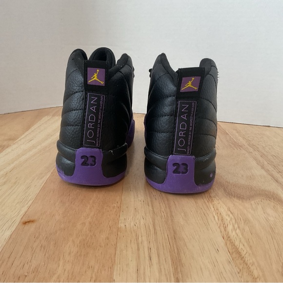 Nike Air Jordan 12 Retro Shoes Youth Kid Black Purple Girl Sneaker Lace Up Sz 13 - Picture 4 of 11